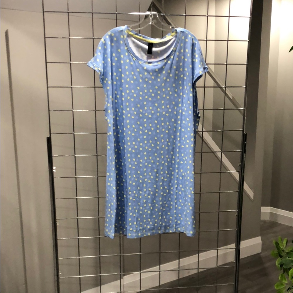 Blue Lemons nightshirt
